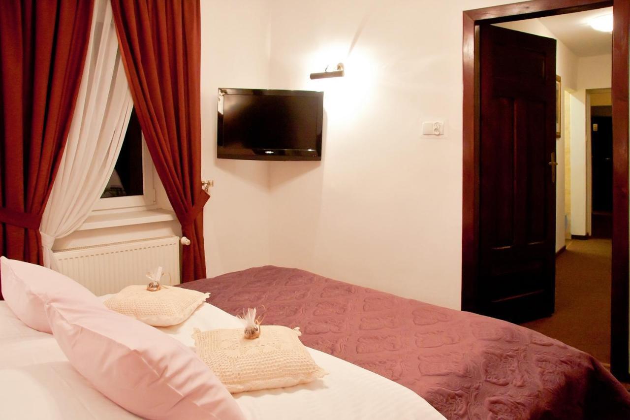 Hotel Pod Orlem Torun Exterior photo
